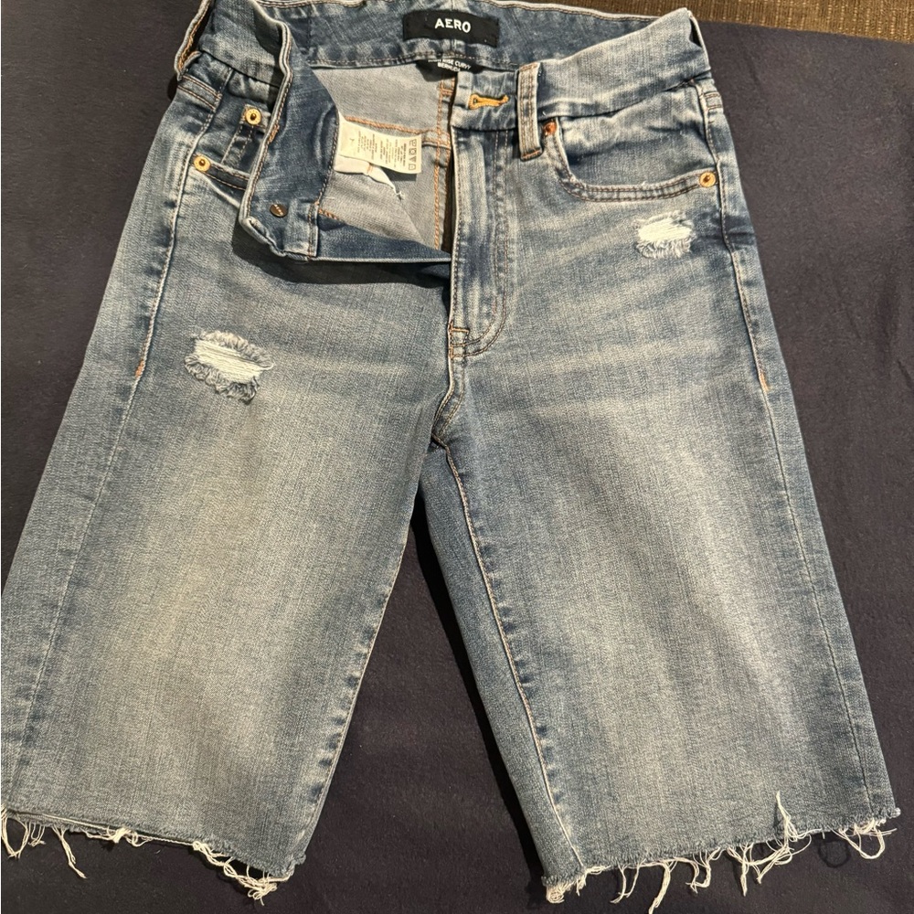 Aeropostale High Rise Curvy Bermuda jean shorts size 4